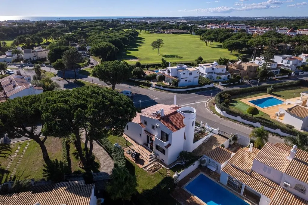 Õhuvaade - Moorish Villa with Pool in Vilamoura