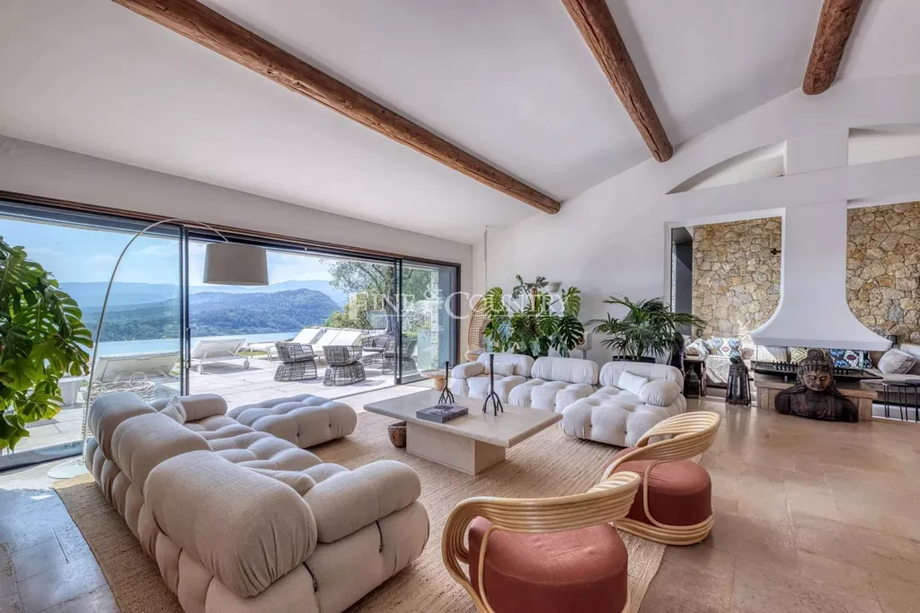 Séjour - Villa avec vue panoramique près de Cabris