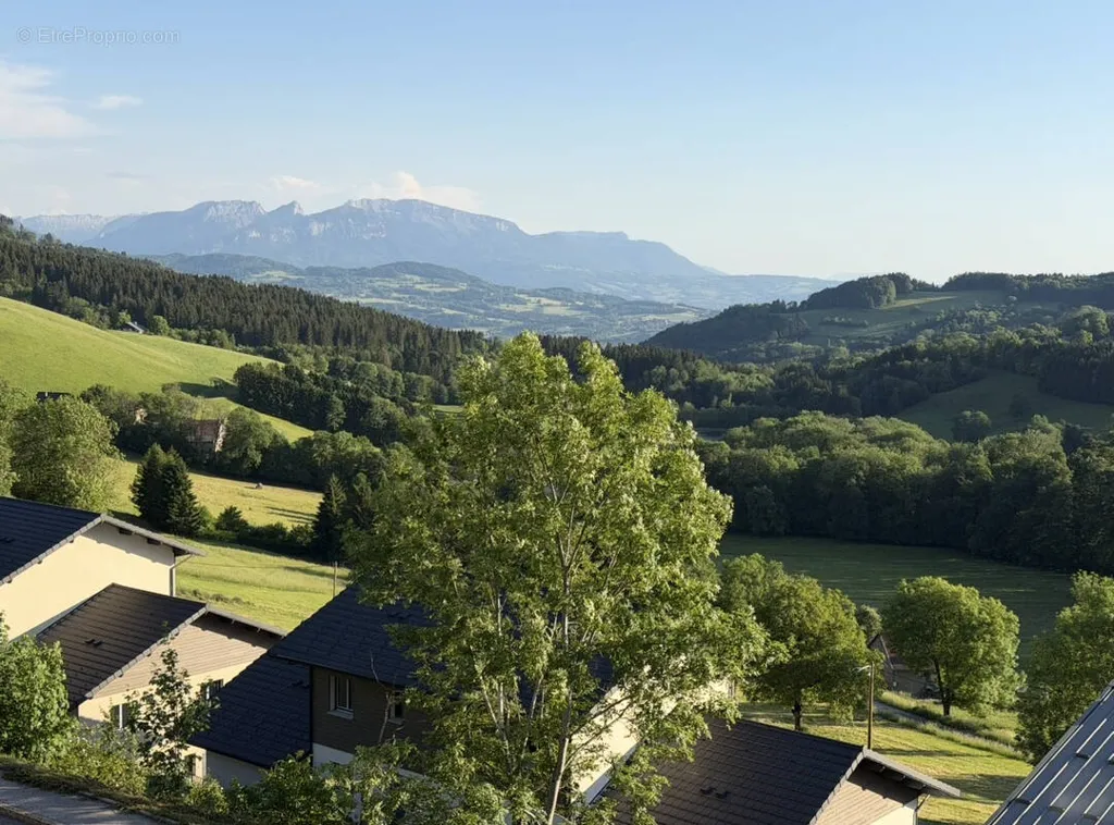 Balcon - Appartement Duplex avec Vue Montagnes à Bogève