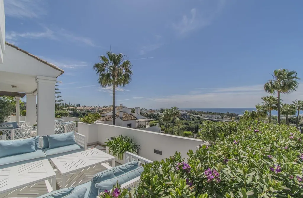 Terrass - Luxury Apartment with Sea Views in Marbella