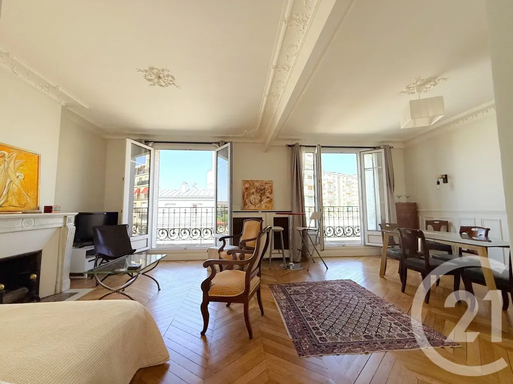 Séjour - Appartement Haussmannien avec Balcon à Paris 16ème