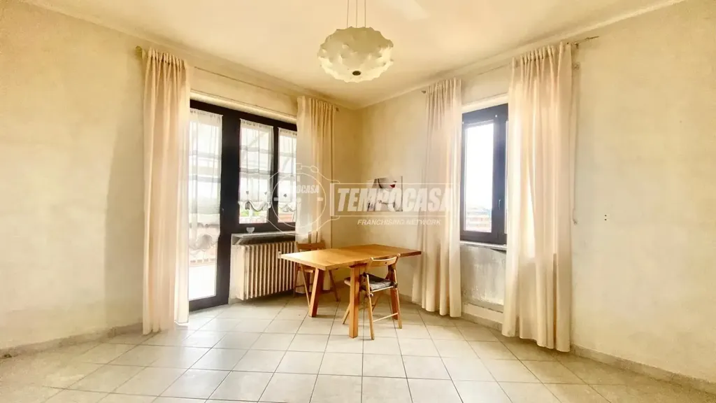 Söögituba - Apartment with Terrace in Piazza Castello, Ciriè