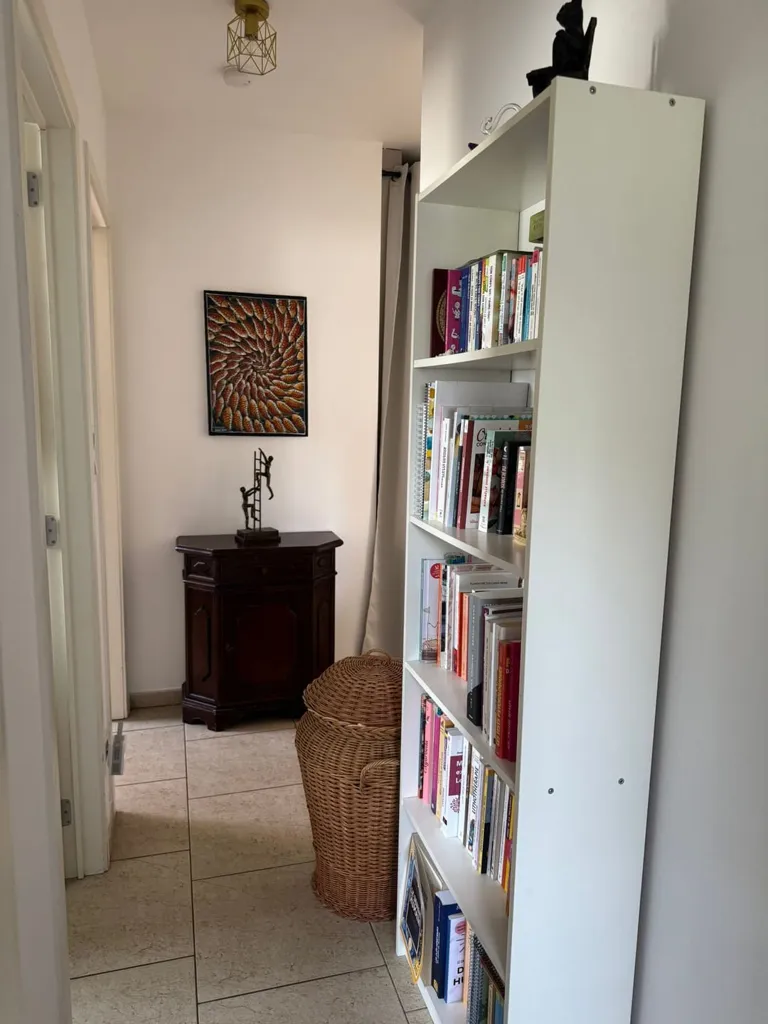 Bureau - Appartement avec Terrasse dans une Rue Calme à Les Bons Villers