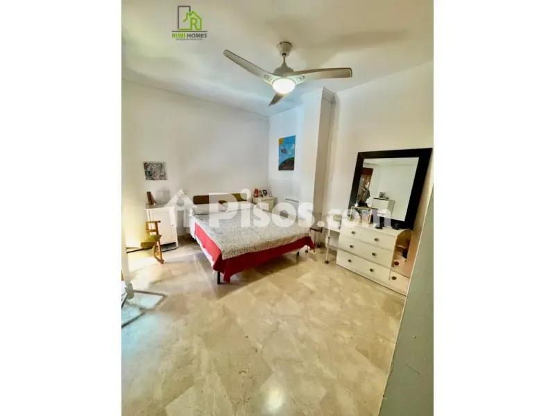 Chambres - Bright Apartment with Balcony Views in Granada