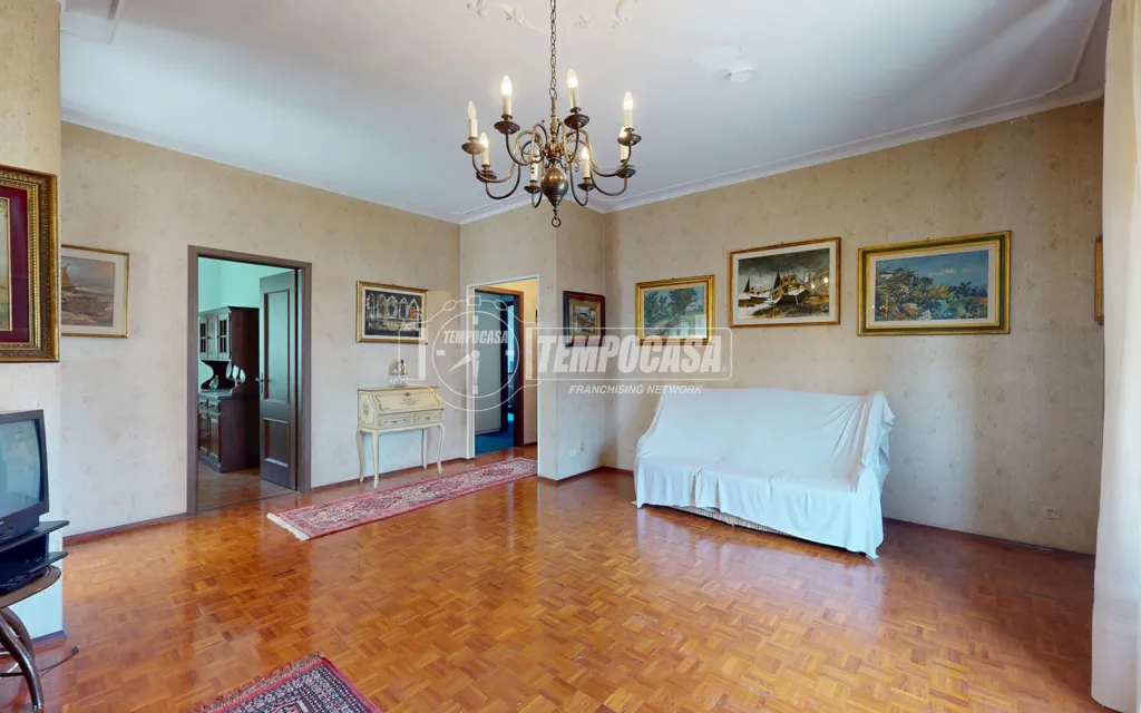 Living Room - Independent Villa with Garden in Moretta