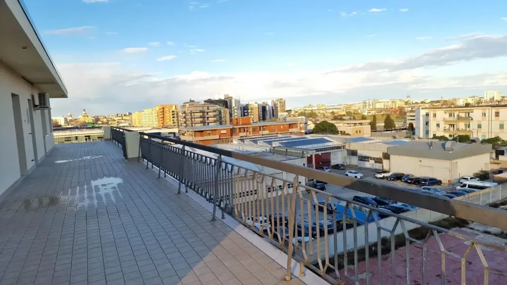Rõdu - Penthouse with Panoramic Terrace in Pescara