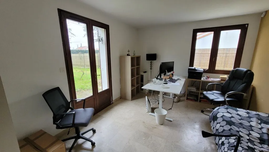 Bureau - Maison Luxueuse avec Véranda à Château-Thébaud
