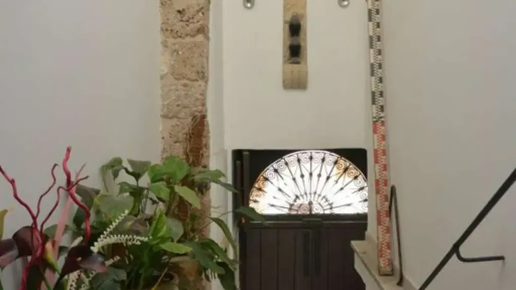 Pièces - Baroque-Style House with Garden in Noto