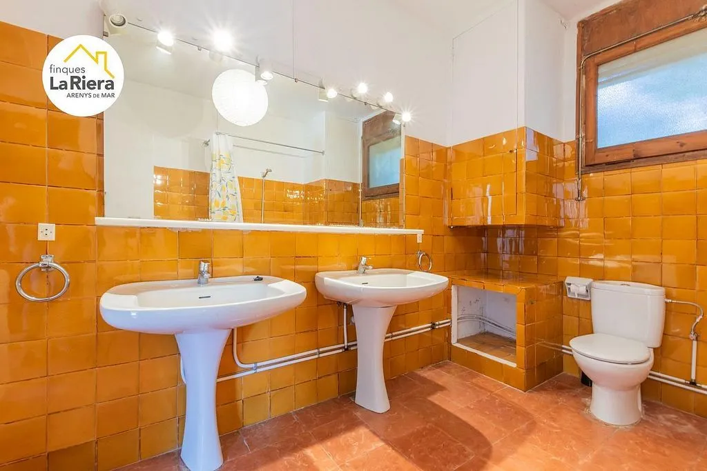 Salles de bain - Detached House with Garden in Arenys de Munt