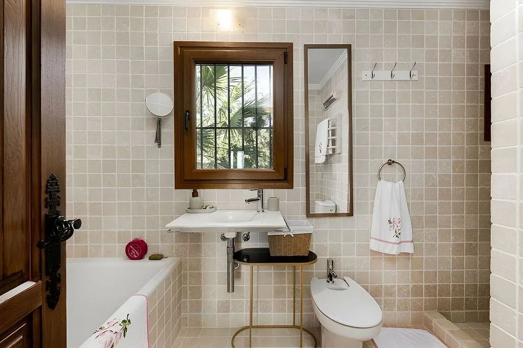 Vannitoad - Rustic Villa with Pool in Manilva