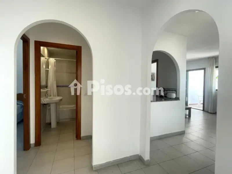Esik - Ground Floor Apartment with Pool View in Vera