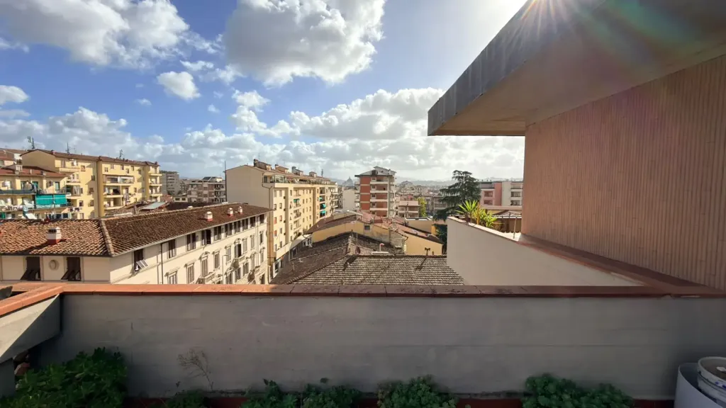 Rõdu - Penthouse with Panoramic Views in Florence