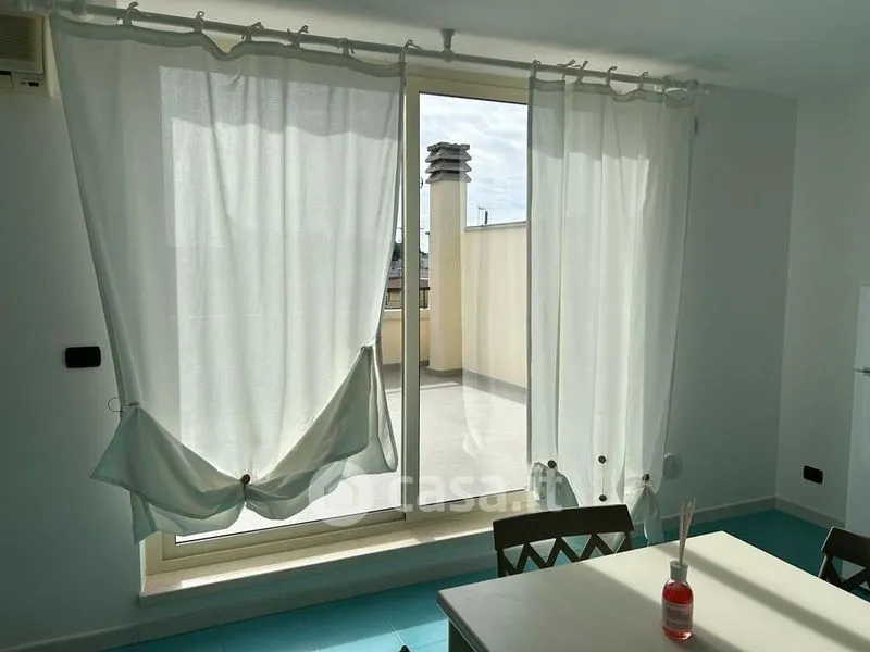 Söögituba - Exclusive Penthouse with Balcony in Turi Centre