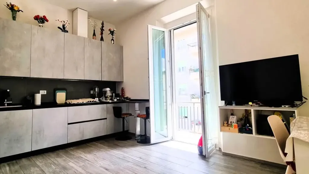 Cucina - Rustic-Style Apartment with Balcony in Florence