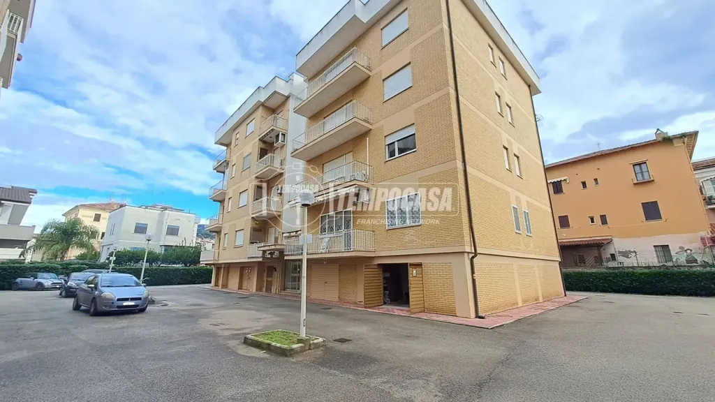 Välivaade - Quadrilocale with Triple View in Terracina