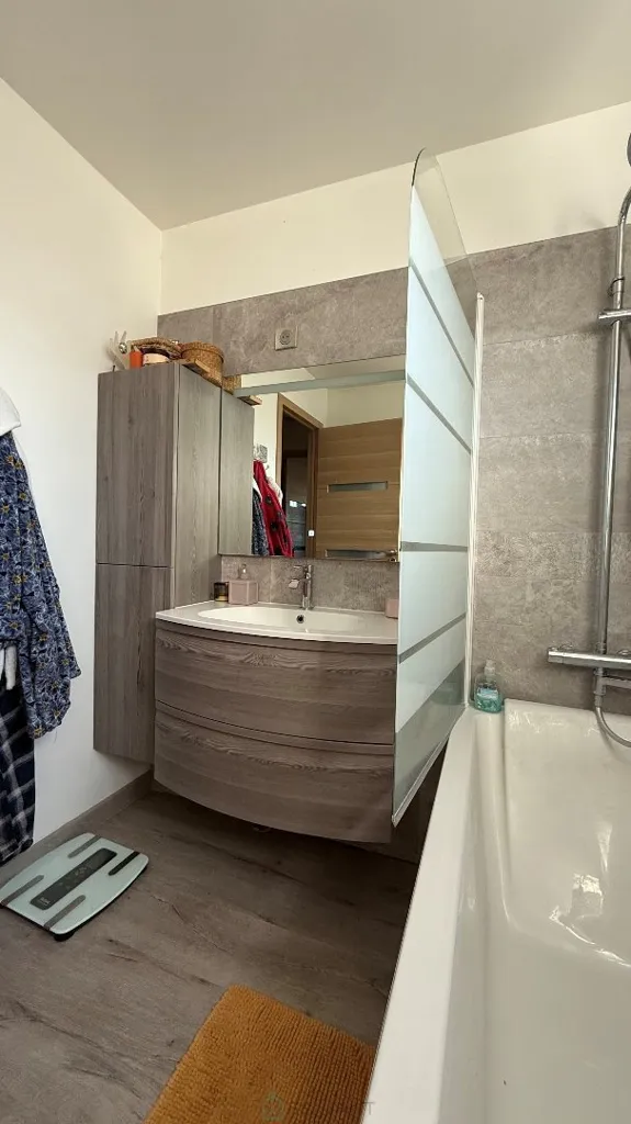 Vannitoad - Evolutive House with Ample Potential in Residential Area