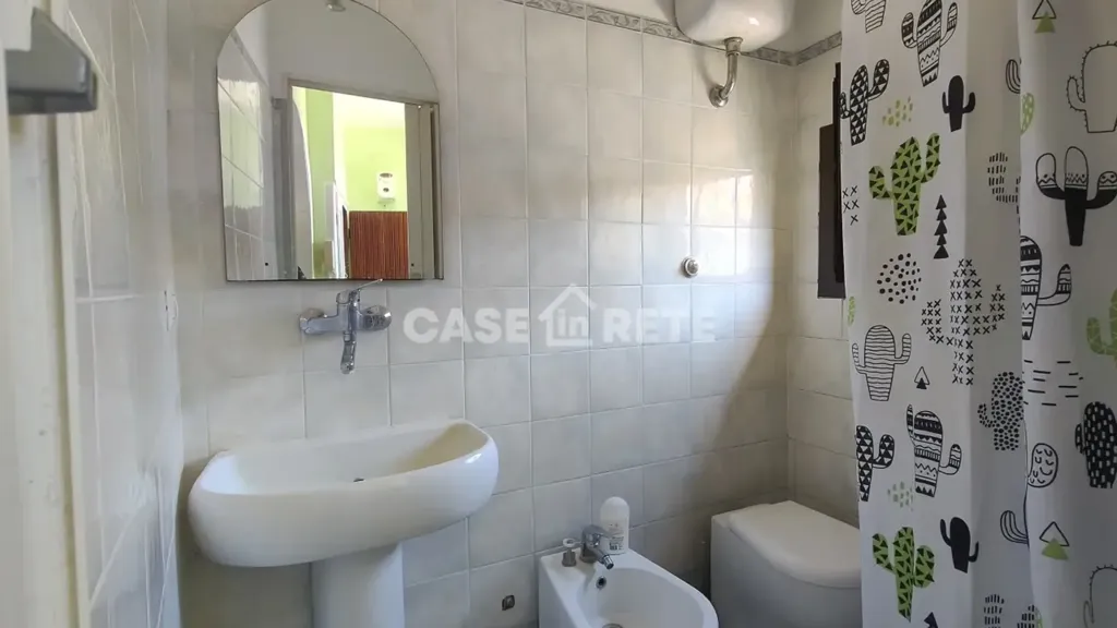 Salles de bain - Bright 2-Bedroom Apartment in Viterbo