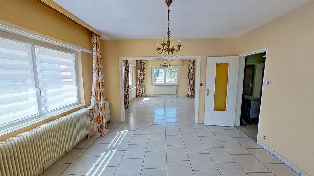 Hallway - Spacious Ground Floor House with Pool in Hombourg
