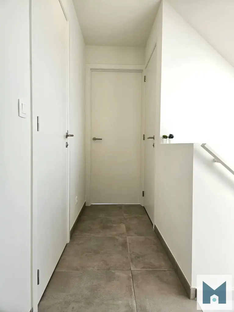 Entrée - Appartement Énergétique avec Terrasse à Oudegem