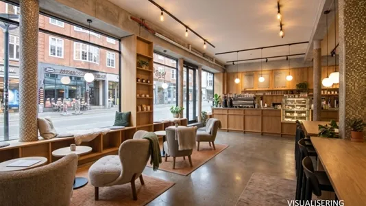 Stanze - Commercial Space with Large Windows in Aalborg Centre