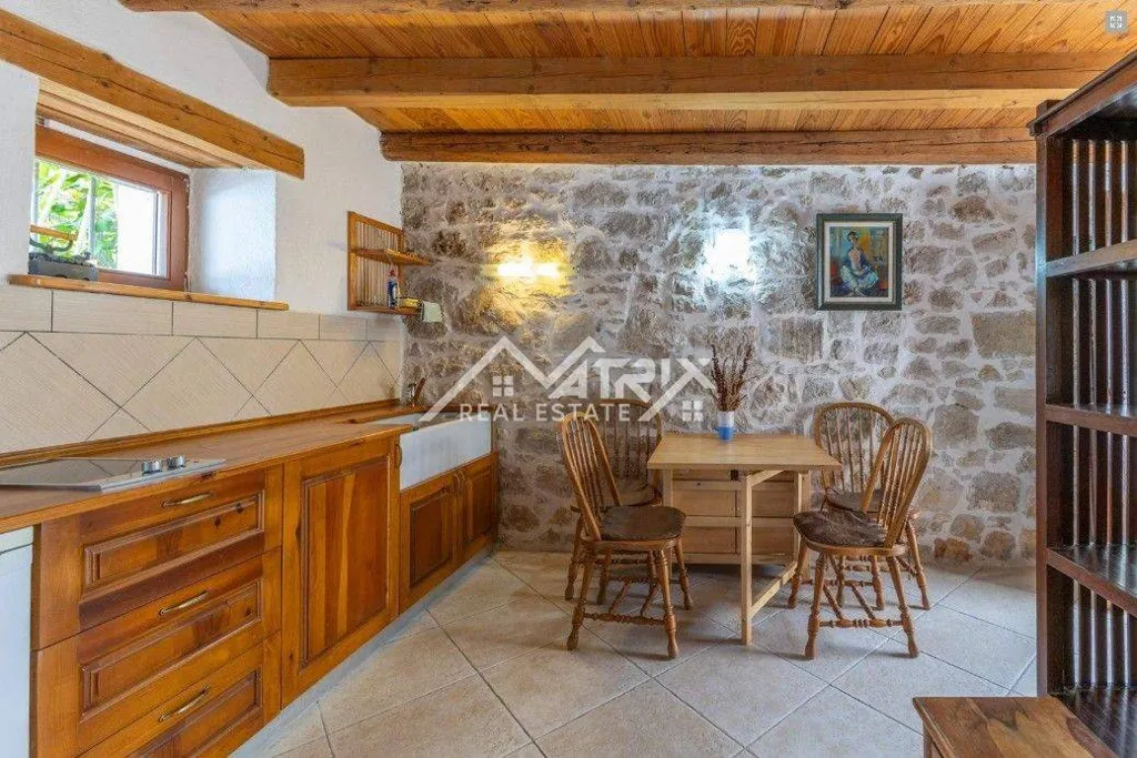 Cuisine - Charming Stone House with Pool near Poreč