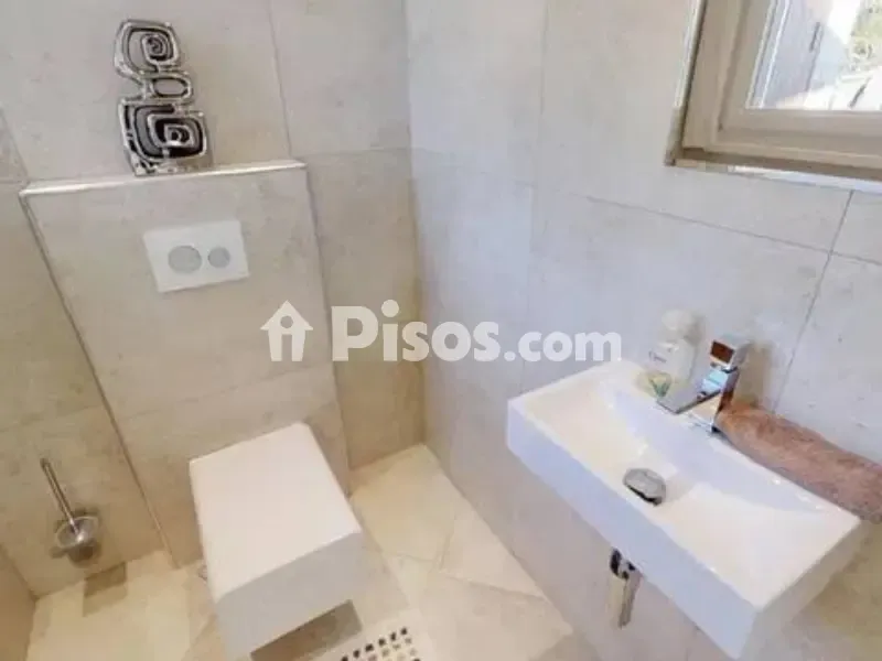 Salles de bain - Maison 4 chambres à ES