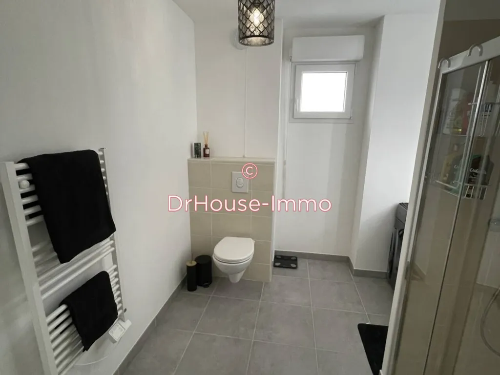Salles de bain - Appartement T3 avec Balcon Couvert à Béziers