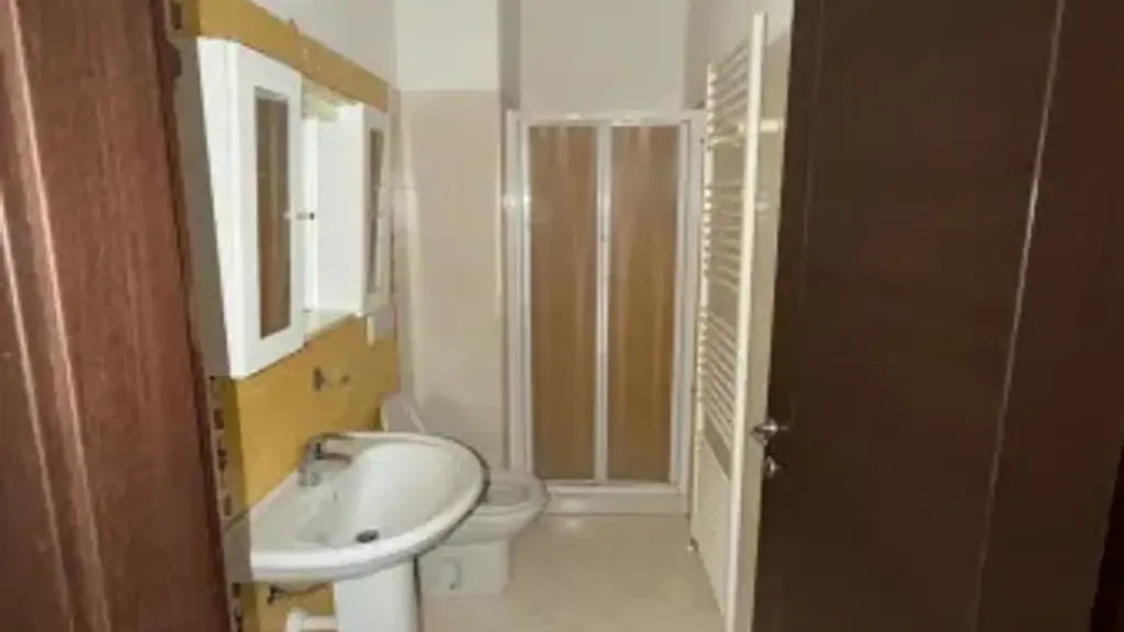 Bagni - Spacious Rental Flat near Centre in Dronero