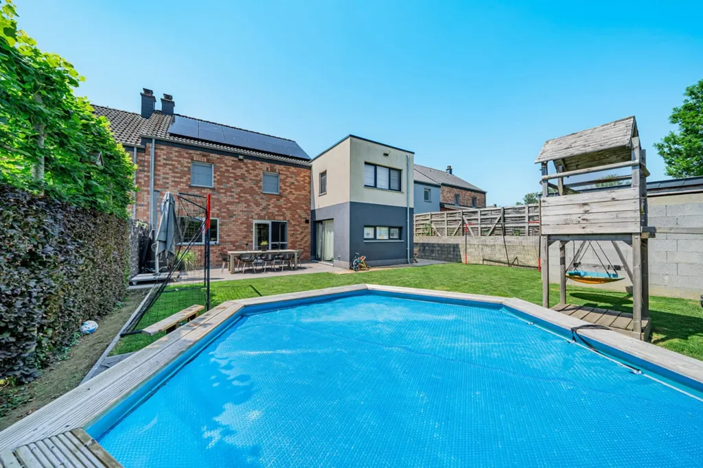 Piscina - House with Pool in Haillot