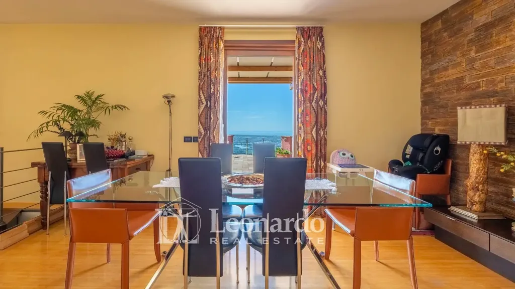 Salle à manger - Villa with Sea View in Massarosa