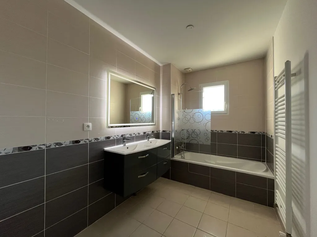Vannitoad - Contemporary House with Garden in Versoud