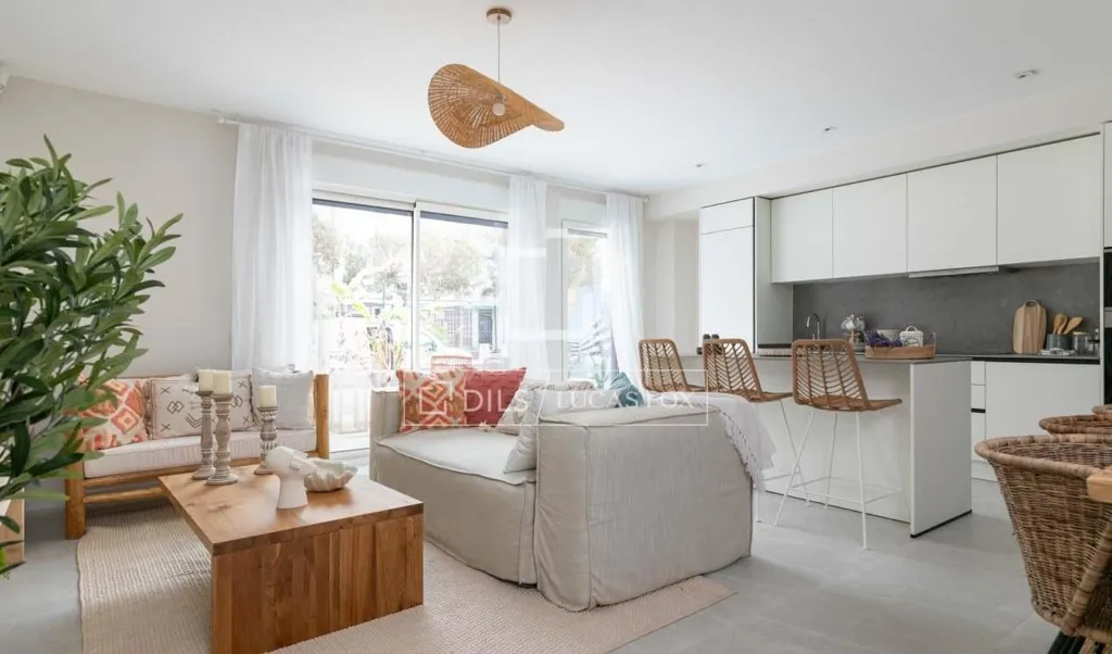 Elutuba - New Build Apartment with Pool in Ibiza