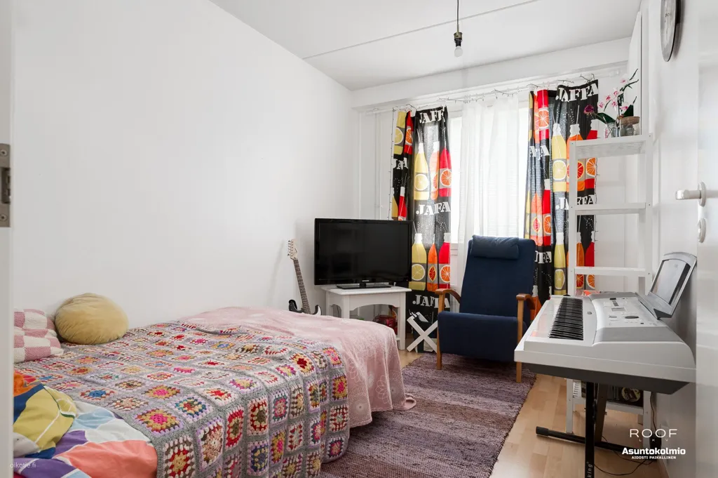 Magamistoad - Top-Floor Apartment with Glazed Balcony in Oulu