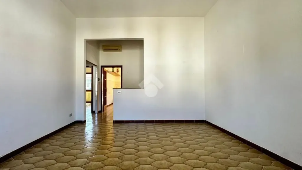 Esik - Quadrilocale with Balcony in Sesto Fiorentino