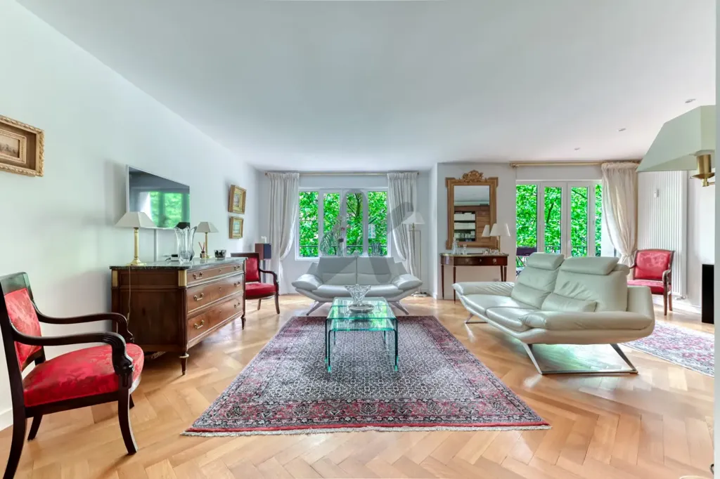 Séjour - Appartement Luxueux avec Balcon à Lyon 6ème