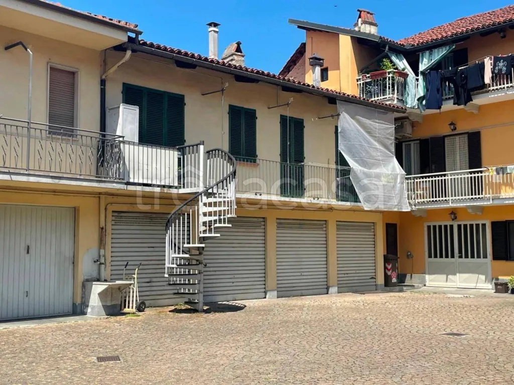 Esterno - Central Trilocale with Balcony in Caramagna Piemonte