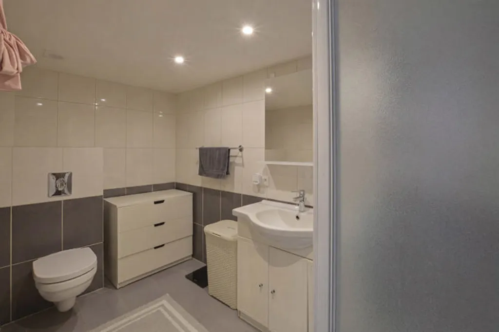 Salles de bain - Maison Bien Entretenue à Auderghem