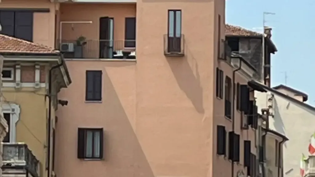 Extérieur - Loft Apartment with Large Windows in Mantova Centre