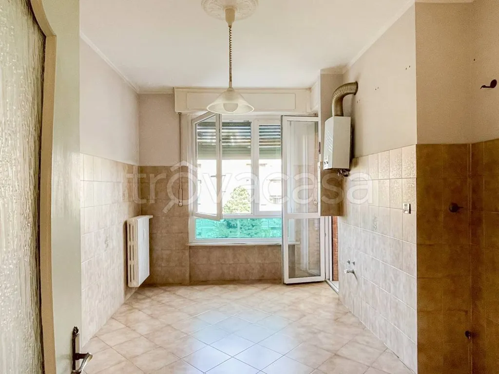 Ingresso - Spacious 4-Bedroom Apartment with Balconies in Piossasco