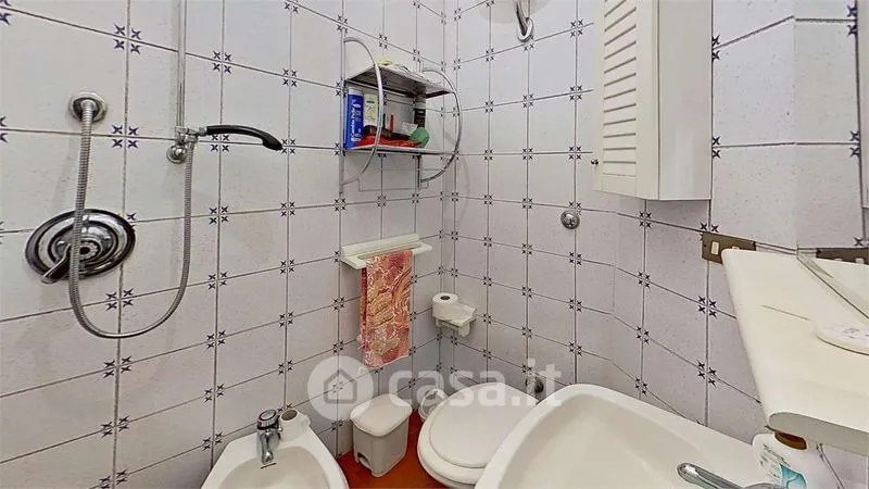 Salles de bain - Spacious Apartment with Balcony in Buti