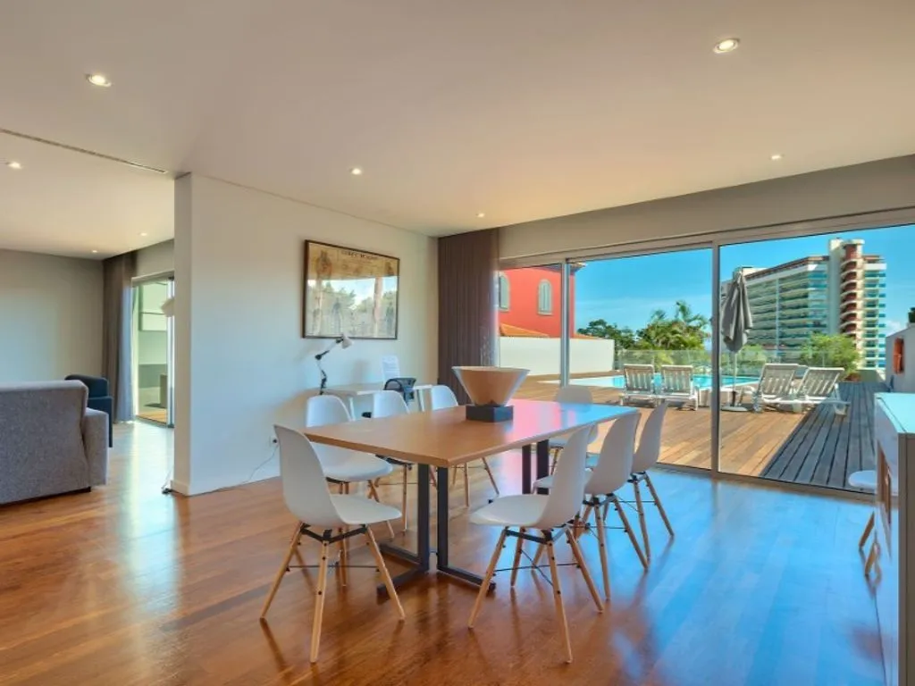 Söögituba - Luxury Semidetached House with Pool in Funchal