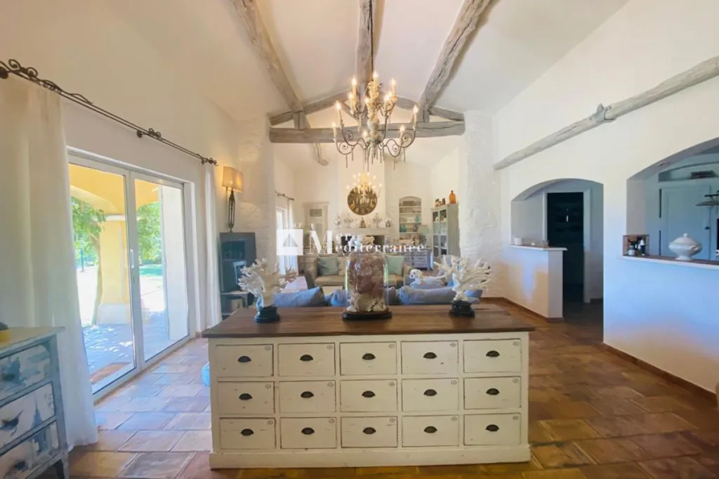 Söögituba - Provençal Villa with Vineyard View in Grimaud