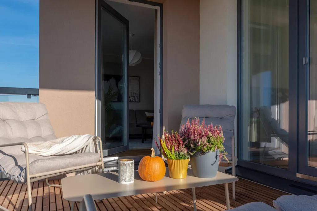 balcony