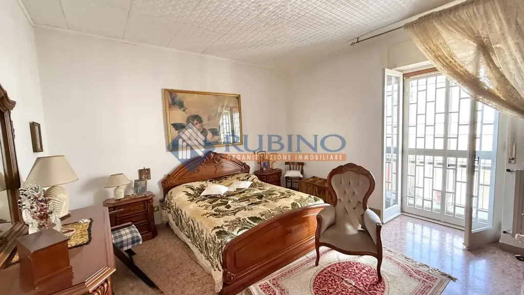 Magamistoad - Rear-Facing Apartment with Balcony in Trani