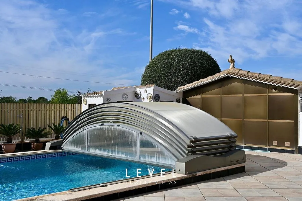 Piscine - Chalet with Pool in San Antonio de Benagéber