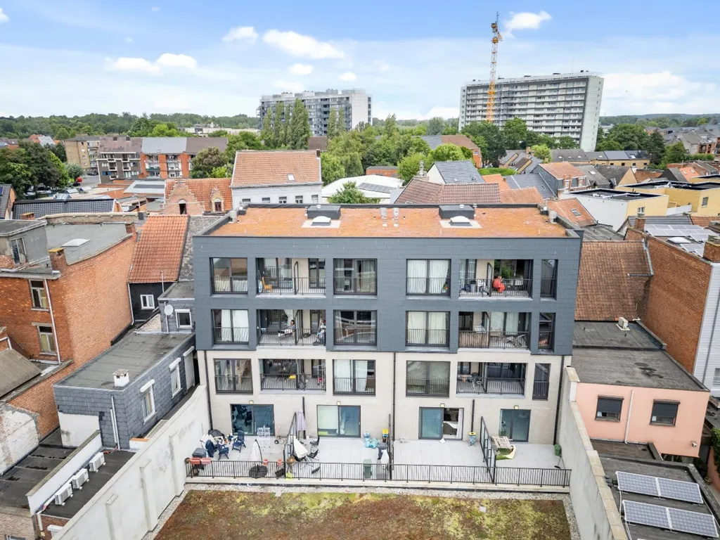 Vue aérienne - Appartement de rez-de-chaussée avec terrasse à Lokeren