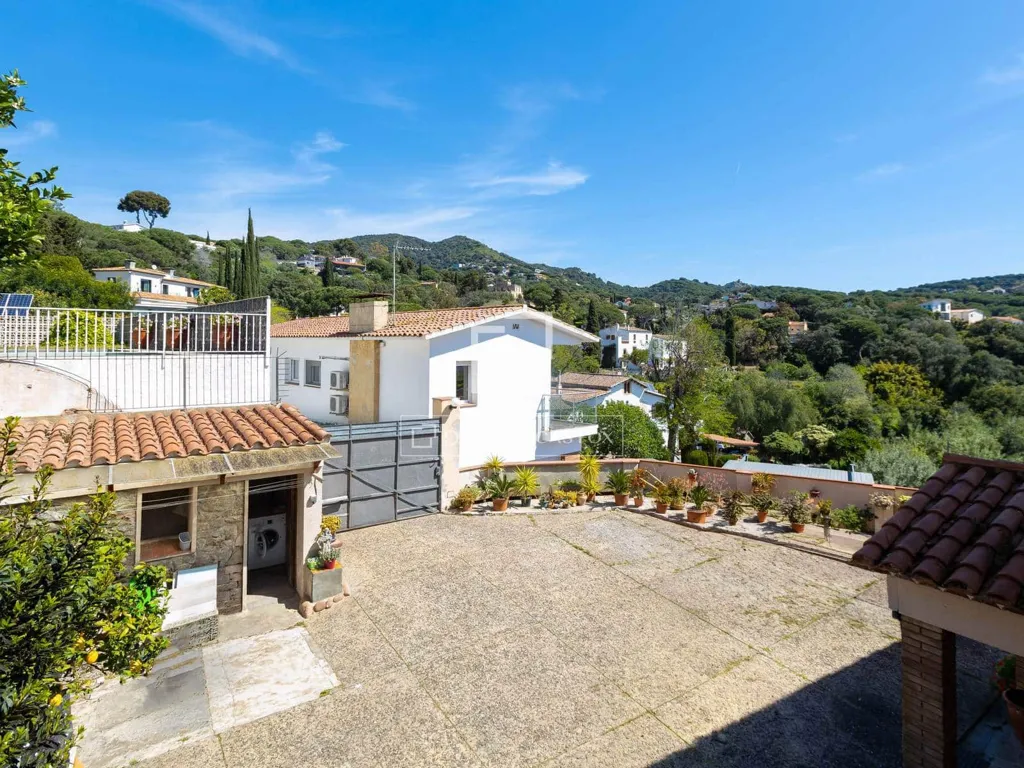 Terrass - Luxury Villa with Sea View in Cabrils
