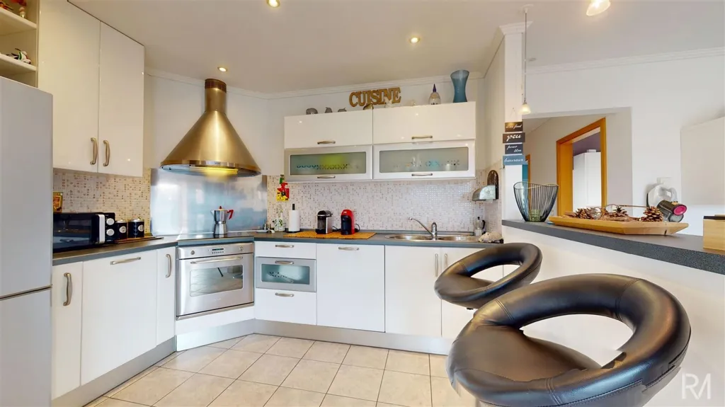 Cuisine - Appartement 2 Chambres avec Balcon à Grâce-Hollogne