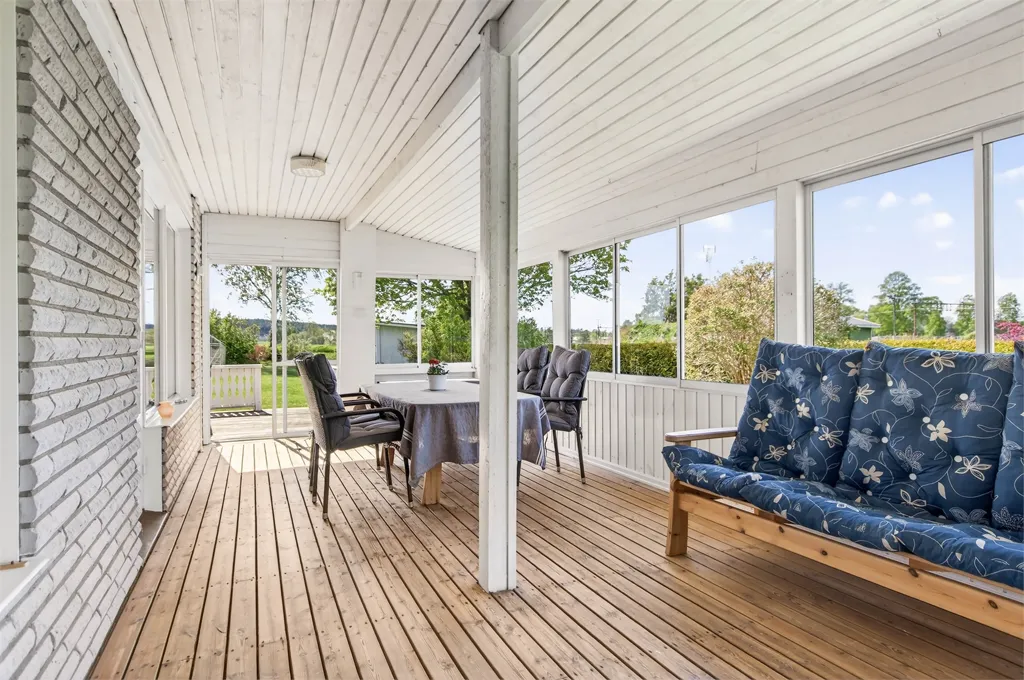 Terrasse - Enplan Villa with Garden in Jönåker