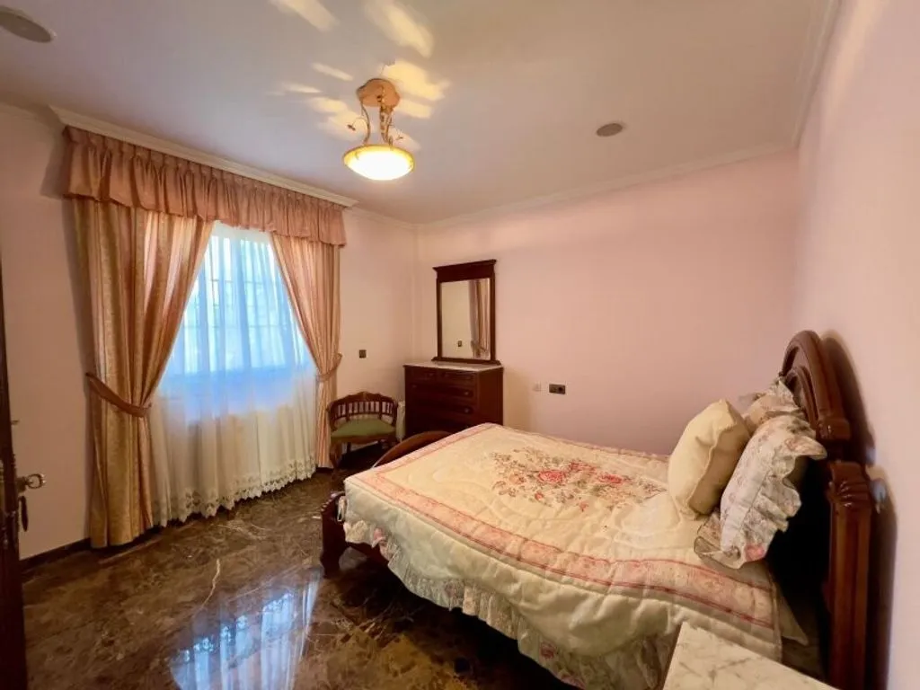 Magamistoad - Luxury Chalet with Pool in San Vicent del Raspeig